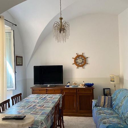 Ferienwohnung Bilocale In Centro Sanremo Exterior foto